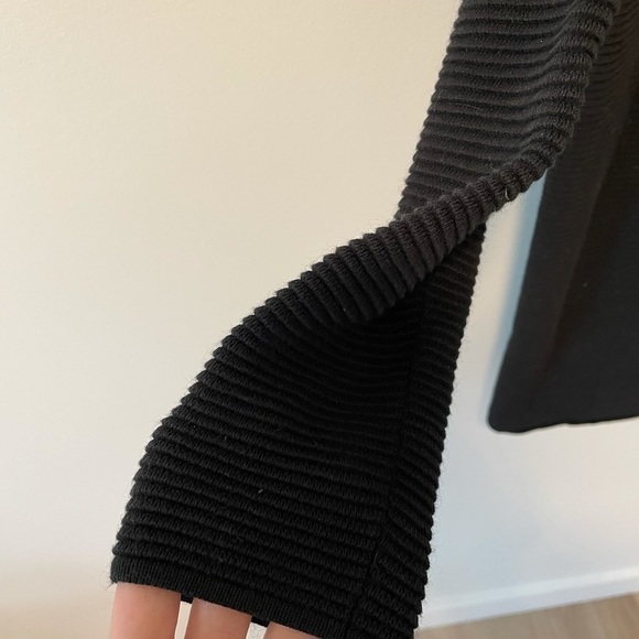 Aritzia Campanule Sweater Dress - Picture 6 of 14